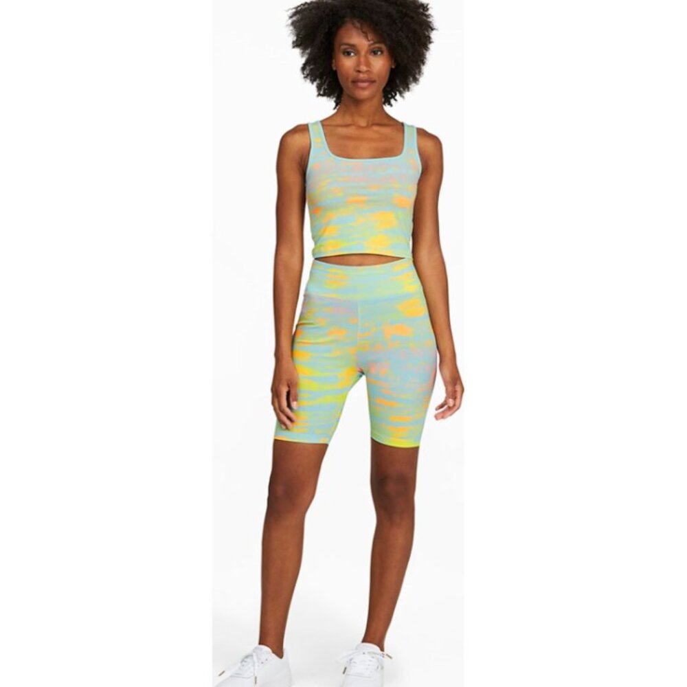 Puma tie-dye biker short set in blue glow, Size L